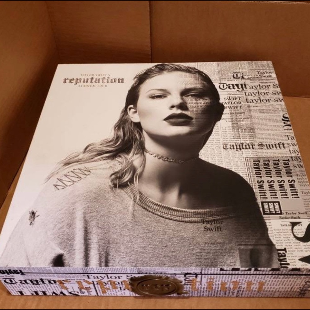 Taylor Swift Reputation Tour VIP Box